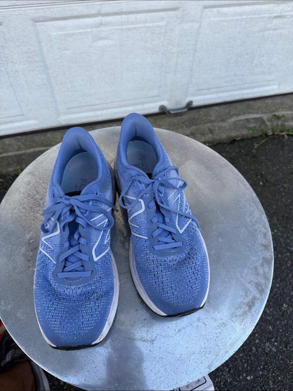 NEW BALANCE FRESH FOAM  RUNNING SHOE